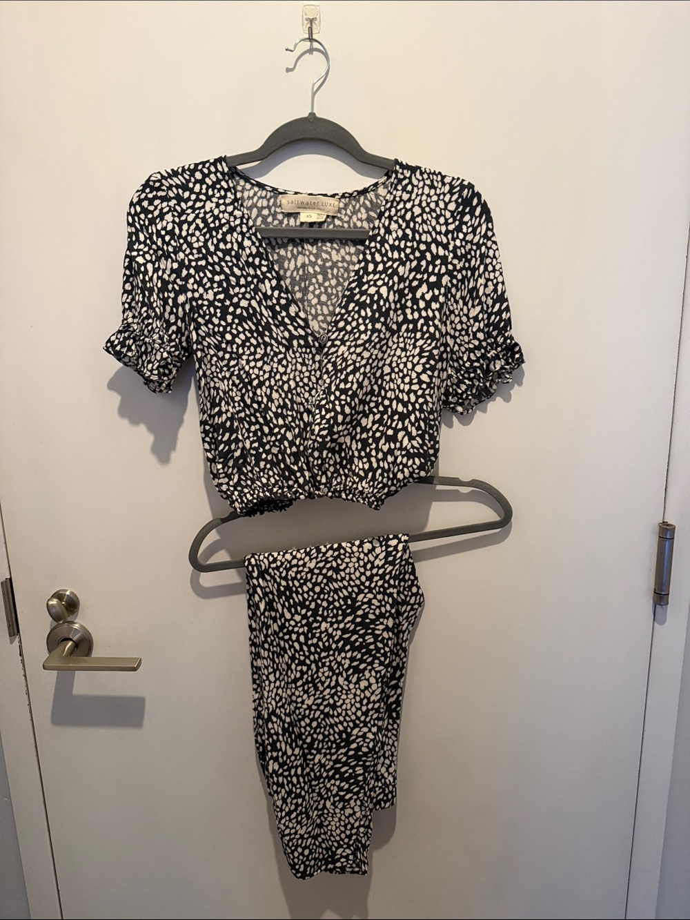 Saltwater LUXE Dark Green and White Two-Piece Crop Top and Pant Set